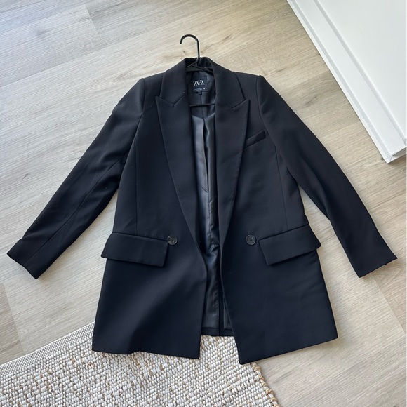 Black Zara Blazer - Picture 3 of 4